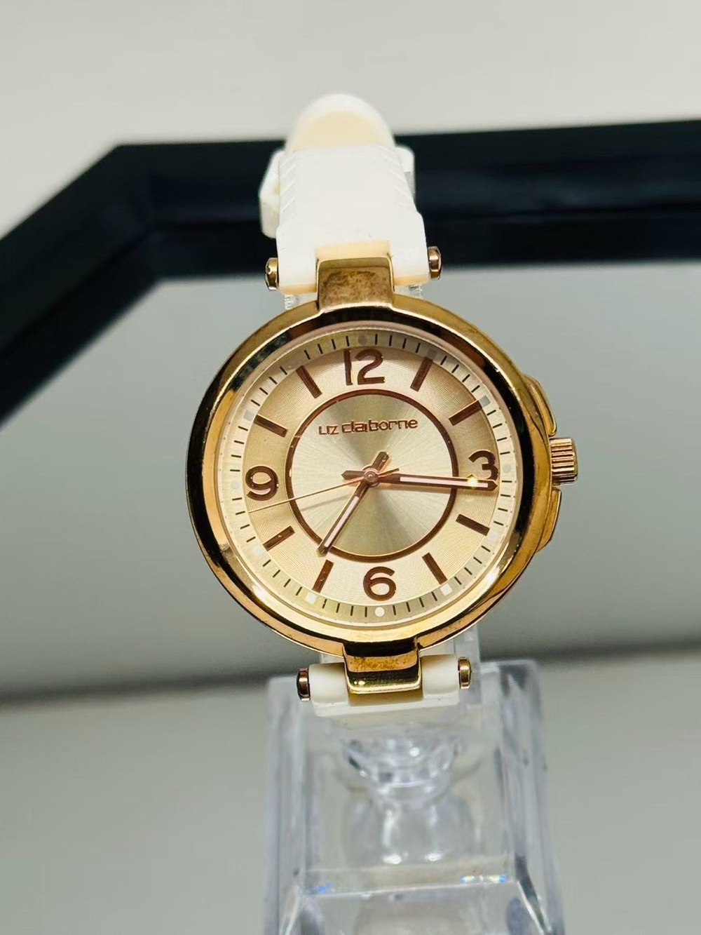 Liz Claiborne Women’s Quartz Watch White Strap Rose Gold Tone New Battery Runs
